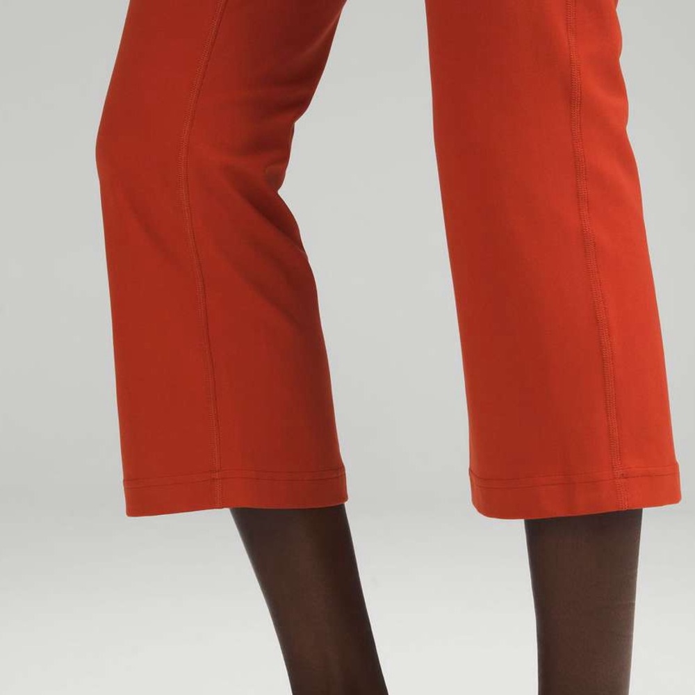 Lululemon Groove High Rise Crop - Picture 4 of 4